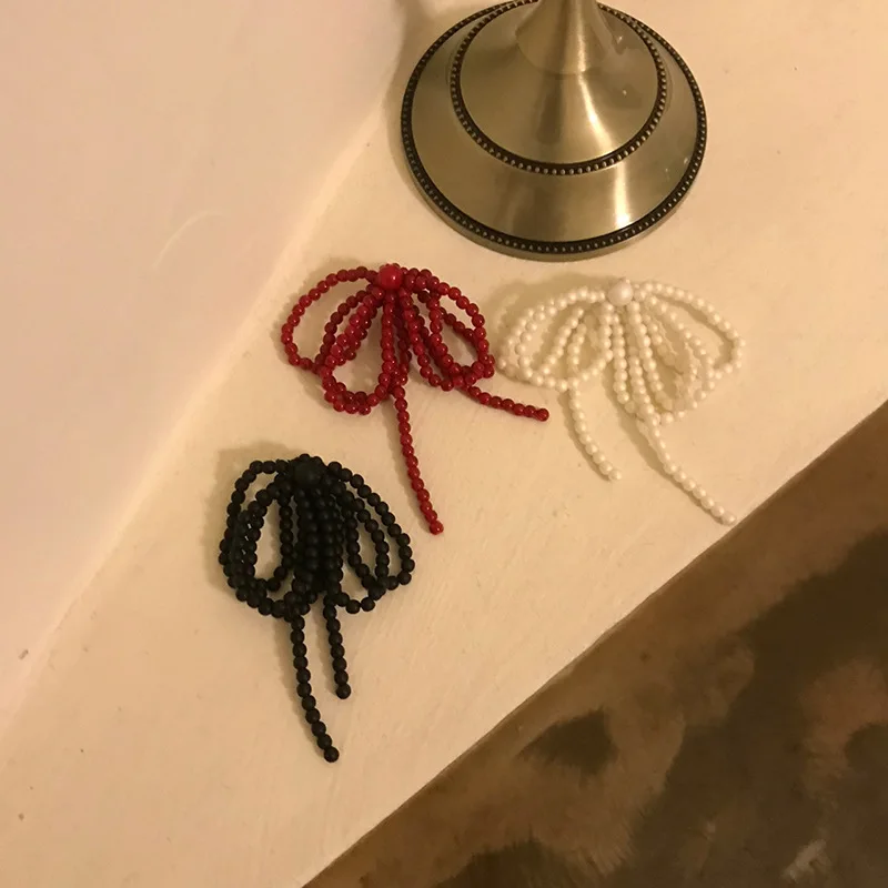 

Pearl Chandelier Earrings Pearl Long Tassel Design Stud Earrings with 925 Silver Needle Hanging Pearl Earrings from China, Photo