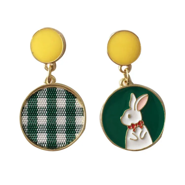 

SC Creative Non Matching Rabbit Pendant Clip on Earrings 2021 Cute Korean Drip Oil Plaid Rabbit Dangle Stud Earrings for Girls, Green