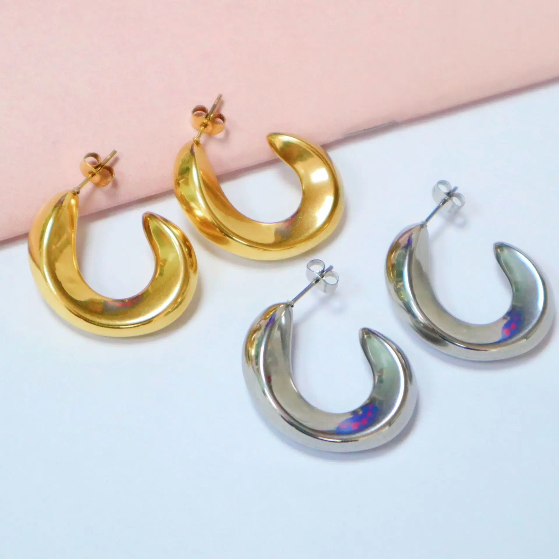 

Simple Fashion Accessory Irregular Geometric Hoop Earrings Thick C Shape Stainless Steel Earrings