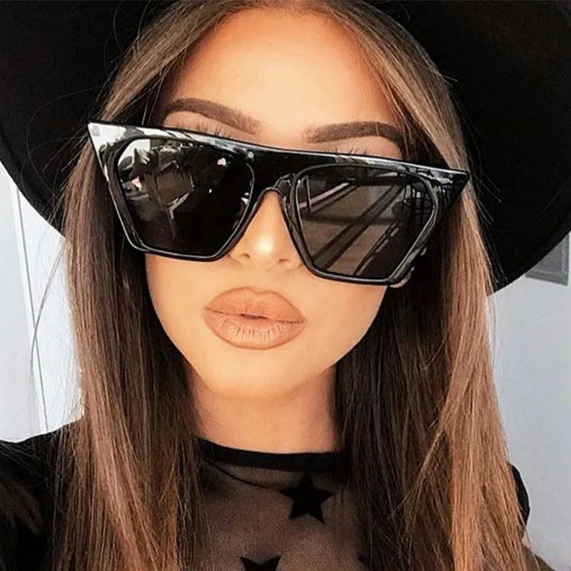 

2021 Fashion Vintage Sexy Cheap Black Gradient Big Frame Square Sunglasses UV400 Cat Eye Sunglasses Women