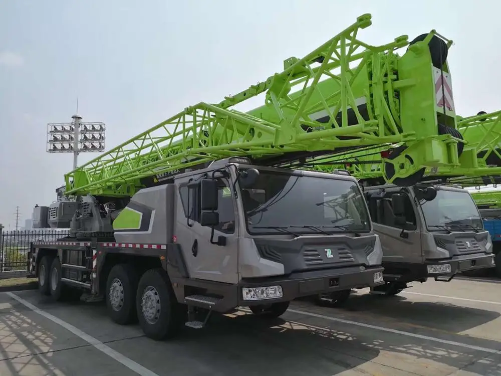 Zoomlion 55 ton Hydraulic Mobile Truck Crane ZTC551V552 for sale. 