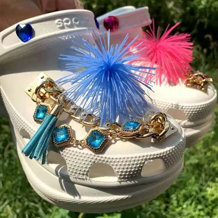 

Heavy metal style croc shoes decoration chain