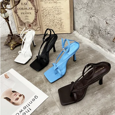 

2021 spring and summer show European and American net red blogger's same fashion square head high heel clip toe sandals 35-42