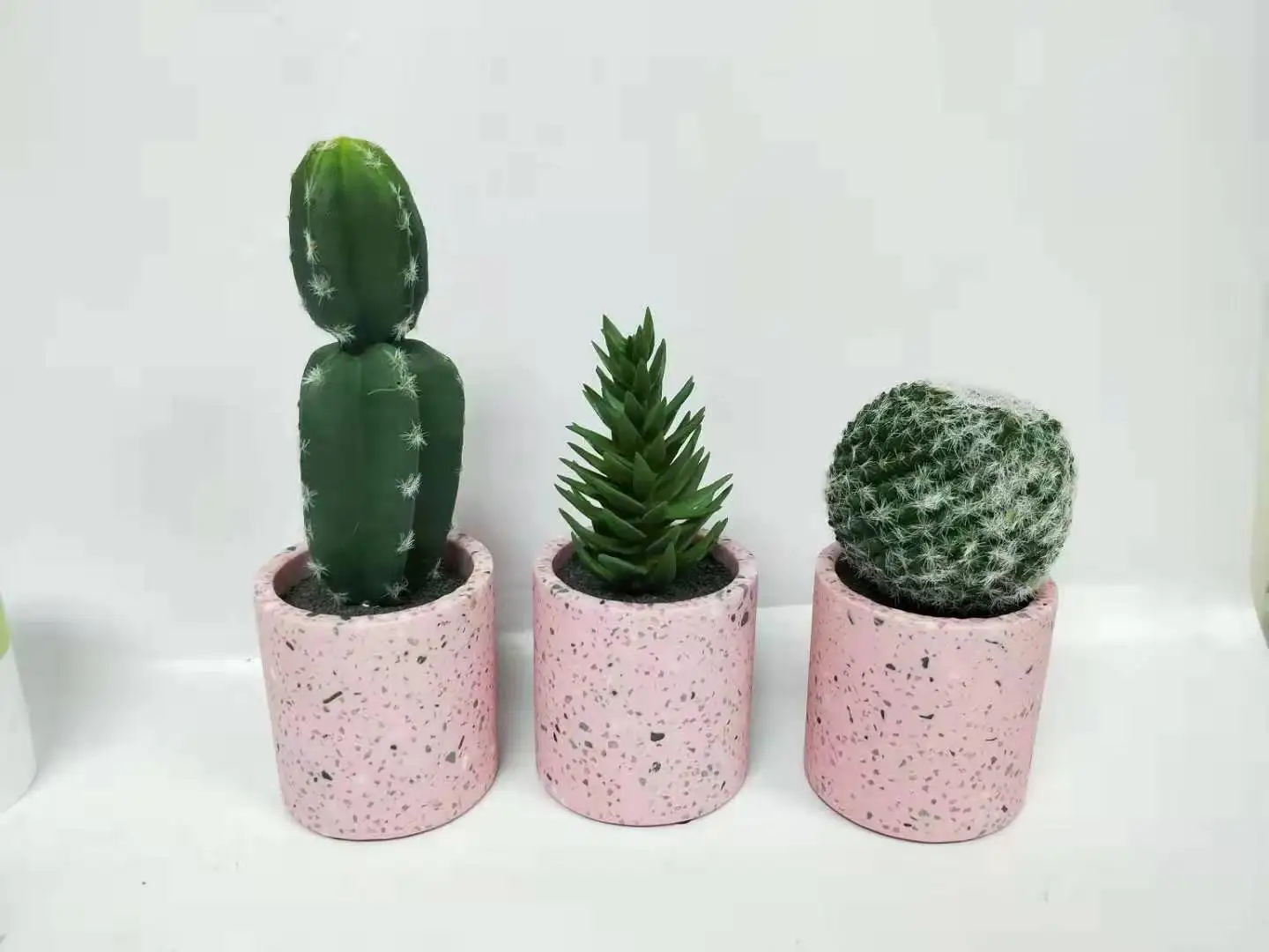サボテン植物のためのホット販売小説デザインピンクテラゾ植木鉢手作りミニ樹脂植木鉢 Buy フラワーポットリビングルームのため 砂岩植木鉢 装飾アクセサリー Product On Alibaba Com サボテン植物のためのホット販売小説デザインピンクテラゾ植木鉢手作りミニ樹脂植木鉢 Buy フラワーポットリビングルームのため 砂岩植木鉢 装飾アクセサリー Product On Alibaba Com