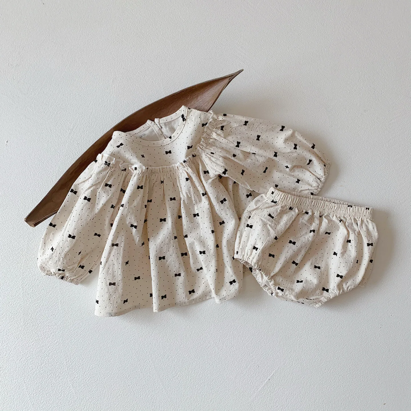 

Princess Baby Girls Clothes Sets Spring Autumn Linen Cotton Girls Blouse + Bottom Shorts Baby Girl Clothing Outfits