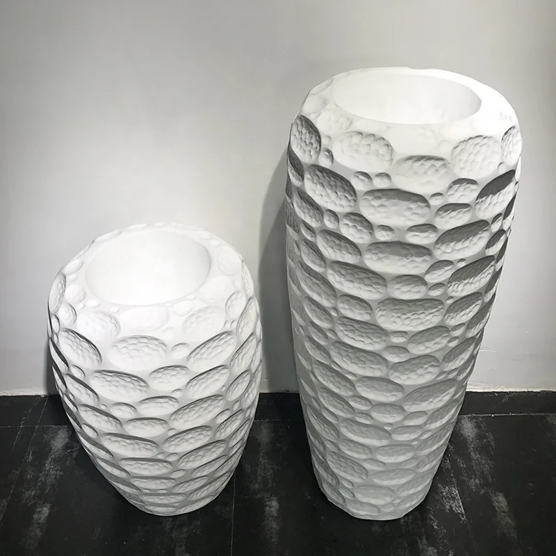 

New Creative Nordic Style Fiberglass Flower Pots Decoration Home Hotel Planter Indoor Outdoor Gardening Plant Pot