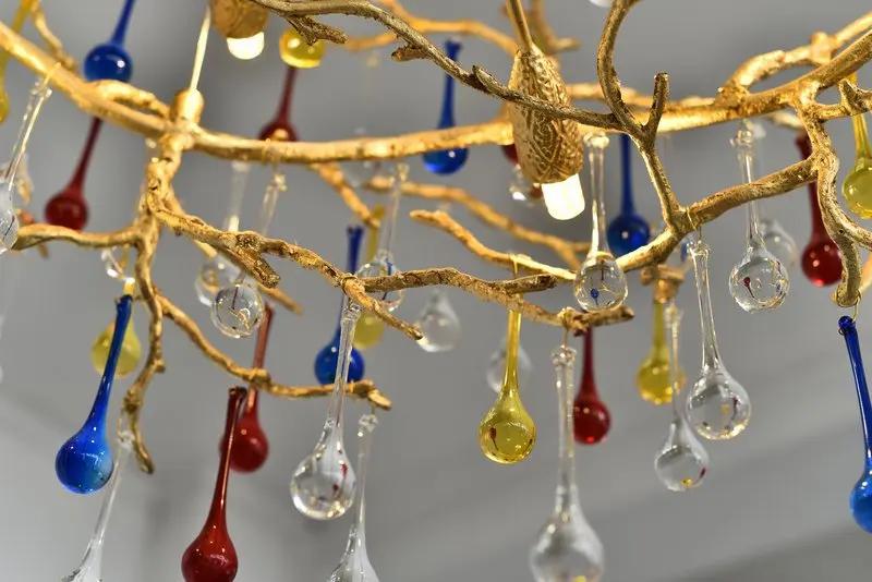 MEEROSEE Wholesale Popular Modern Brass Tree Branch Chandelier Colorful Crystal Copper Round Hanging Light Fixture MD86196