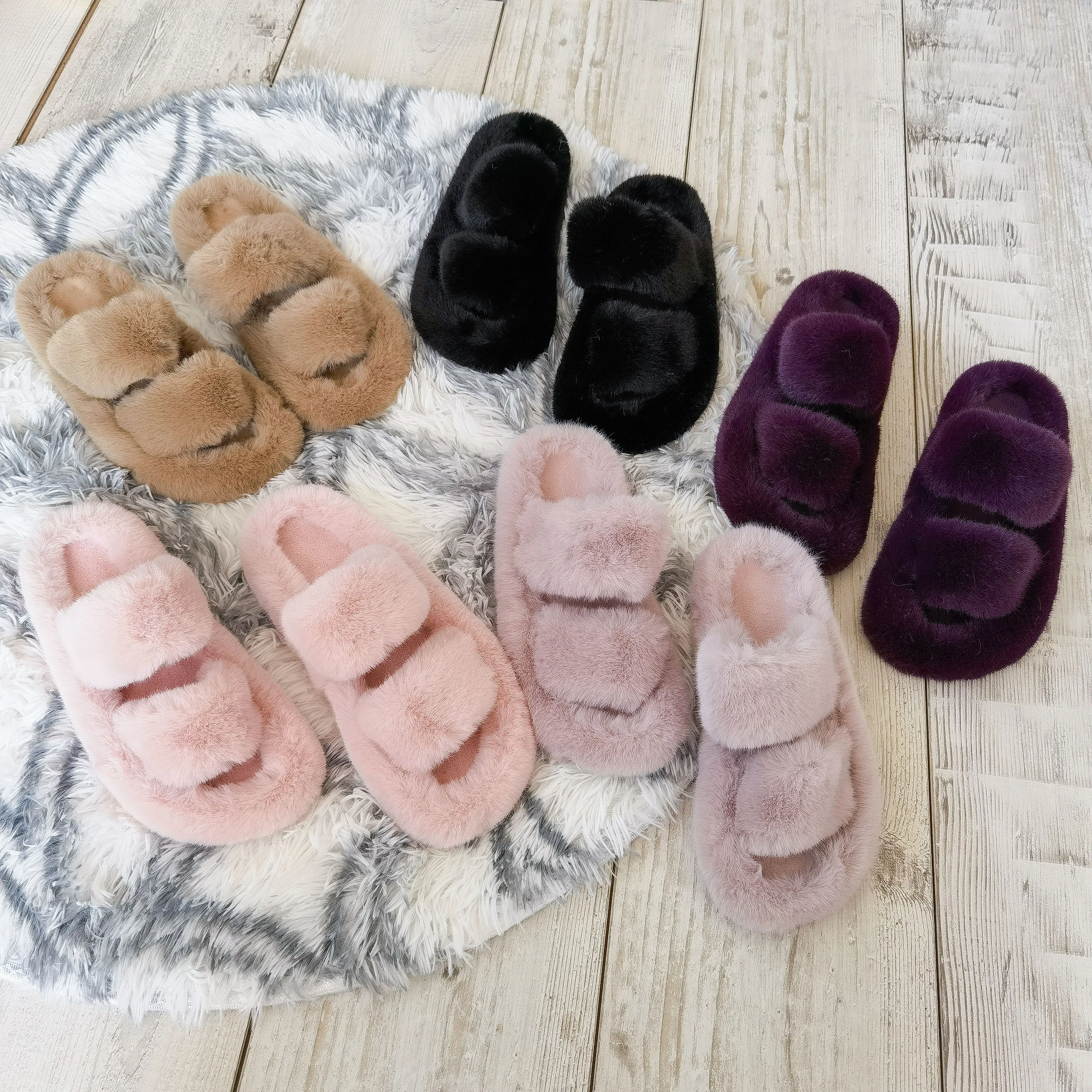 

Custom Wholesale Fashion Comfort Indoor TPR Sole Women Faux Fur Double Stripe Slippers