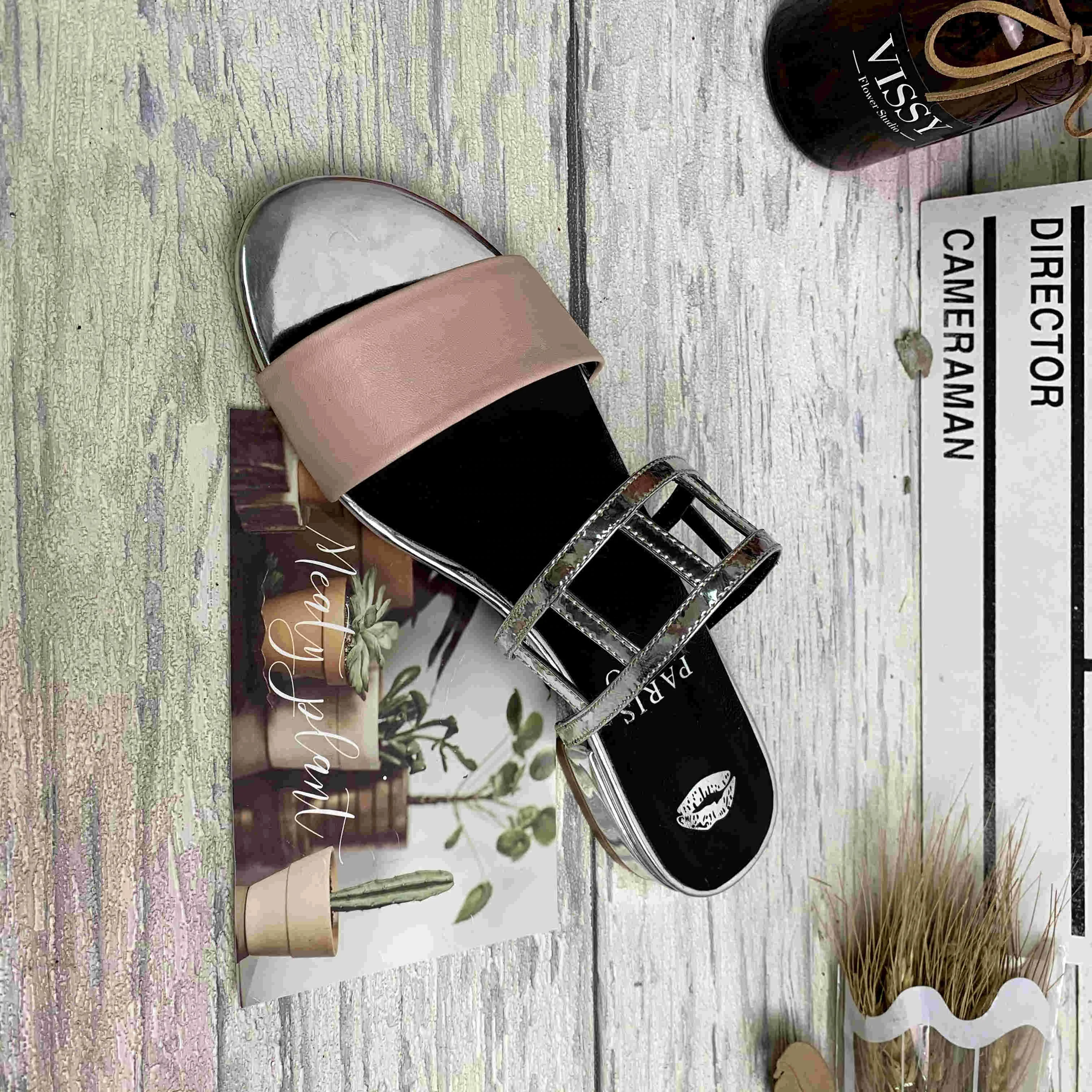 

2021 spring new leather one-line low-heel ladies sandals European and American large size wholesale, Pink