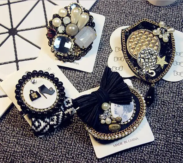 

High-end brooch fashion cute retro diamond gemstone rhinestone brooch, As picture