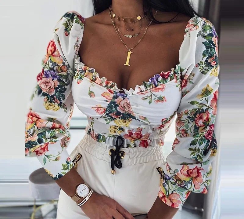 

2021 New Women's Printed Square Neck Long Sleeve Short Top