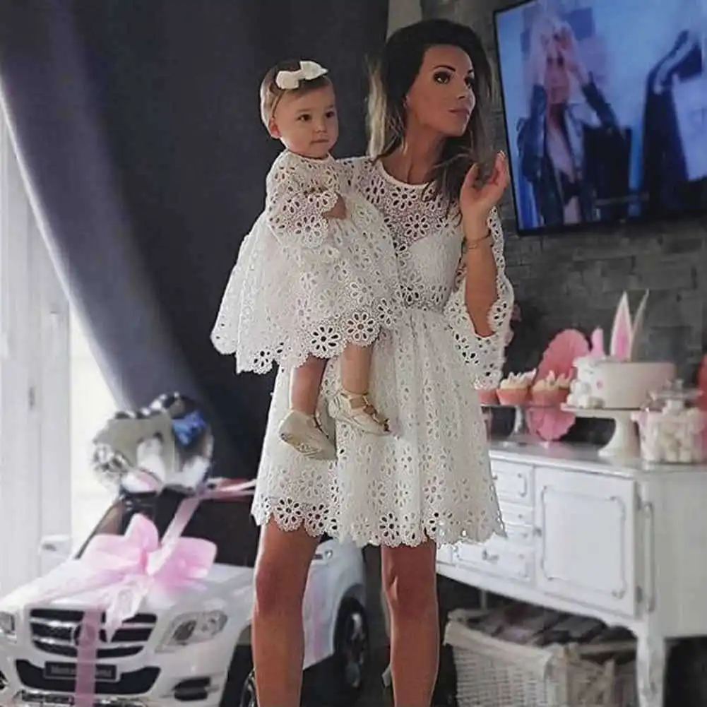 

New Product Family Matching Outfits Mother And Daughter Fashion Mommy And Me Outfits Summer Hollow Out Lace White Girl Dress