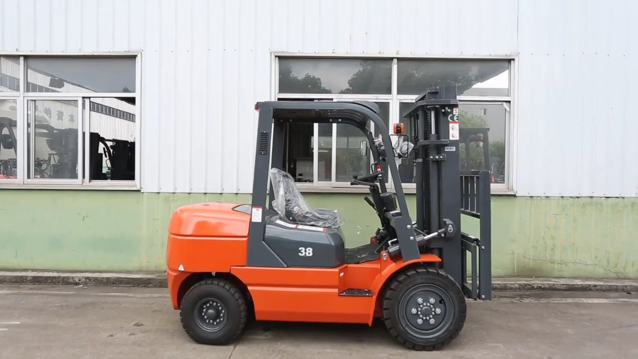 厂家直销华河3吨克拉克叉车hhh30z空调叉车驾驶室