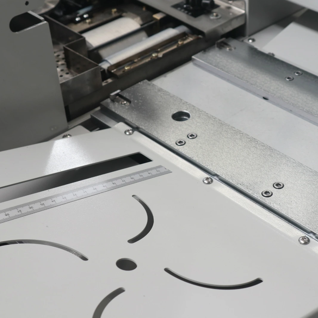 Industrial Book Binding Machine For Binding Books Or Magazines Tc60a3