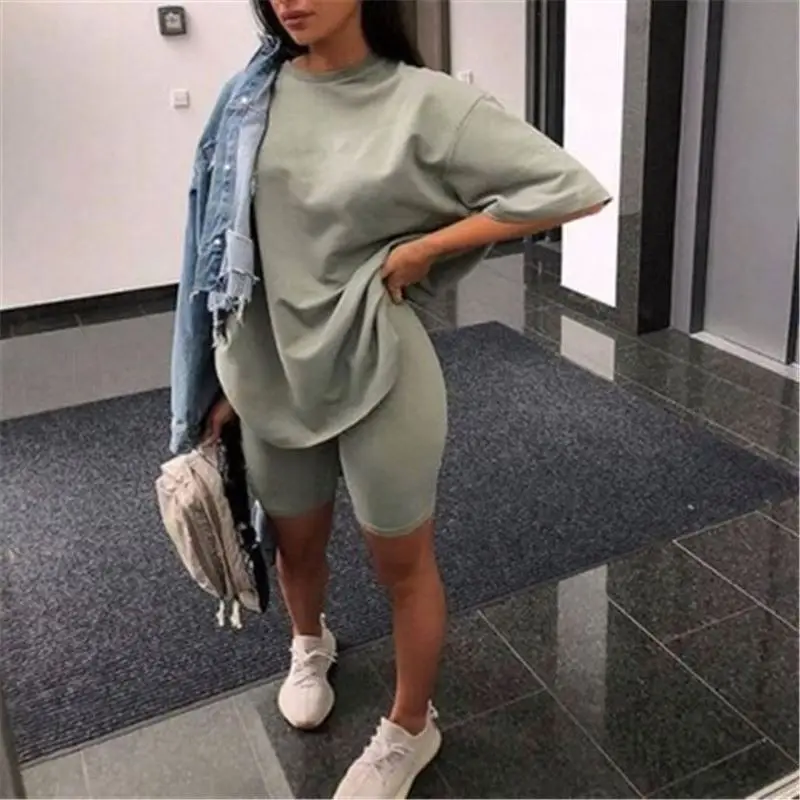 

2021 Casual Loose T Shirt with Short Pant Sets Female Summer Solid Color Sports Two Pieces Short Set Women Clothing, Customized color