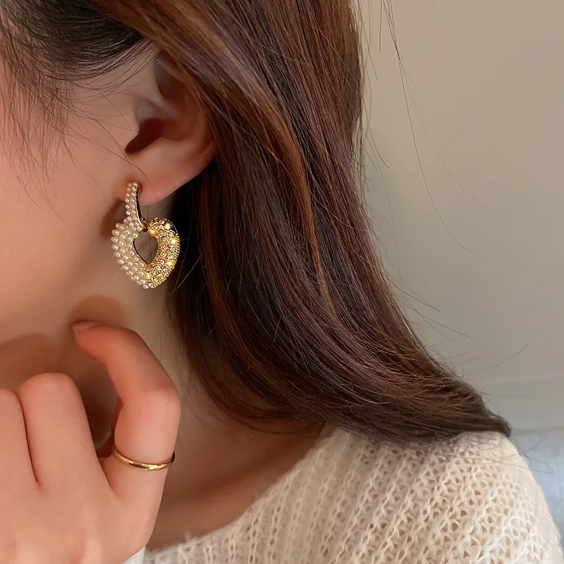 

fashion trendy luxury heart earrings women