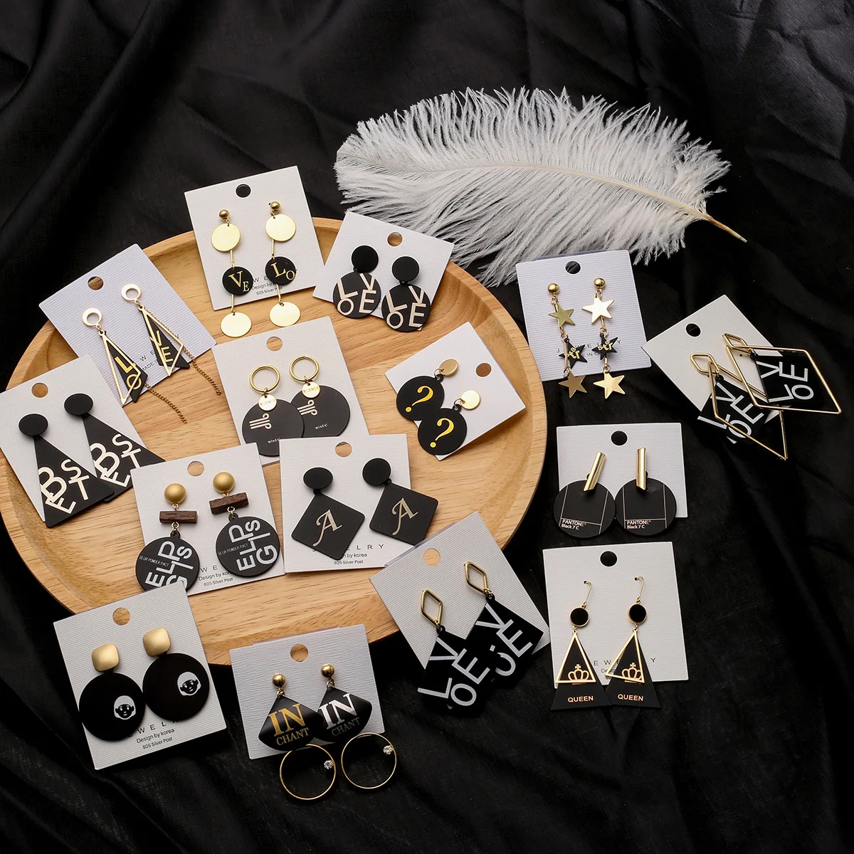 

Korean Statement Earrings Fashion Jewelry geometric fashion earrings stainless steel hypoallergenic Drop Earrings for Women