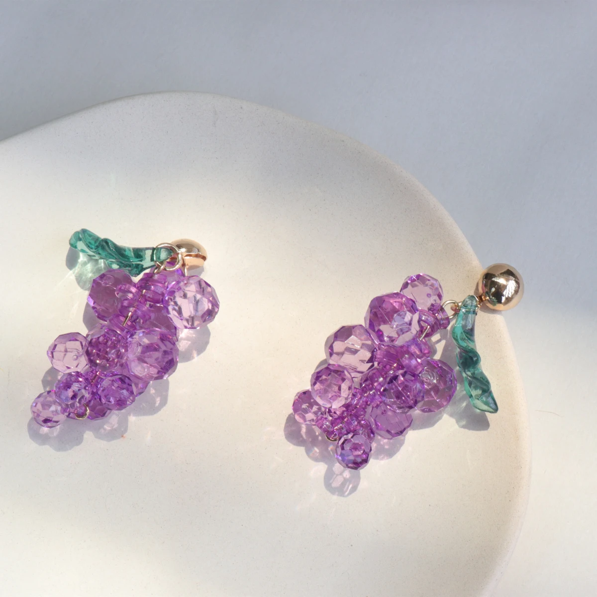 

New Sweet Transparent Acrylic Beaded Grape Earrings Simple Lovely Fruit Pendientes For Women Gift, Purple