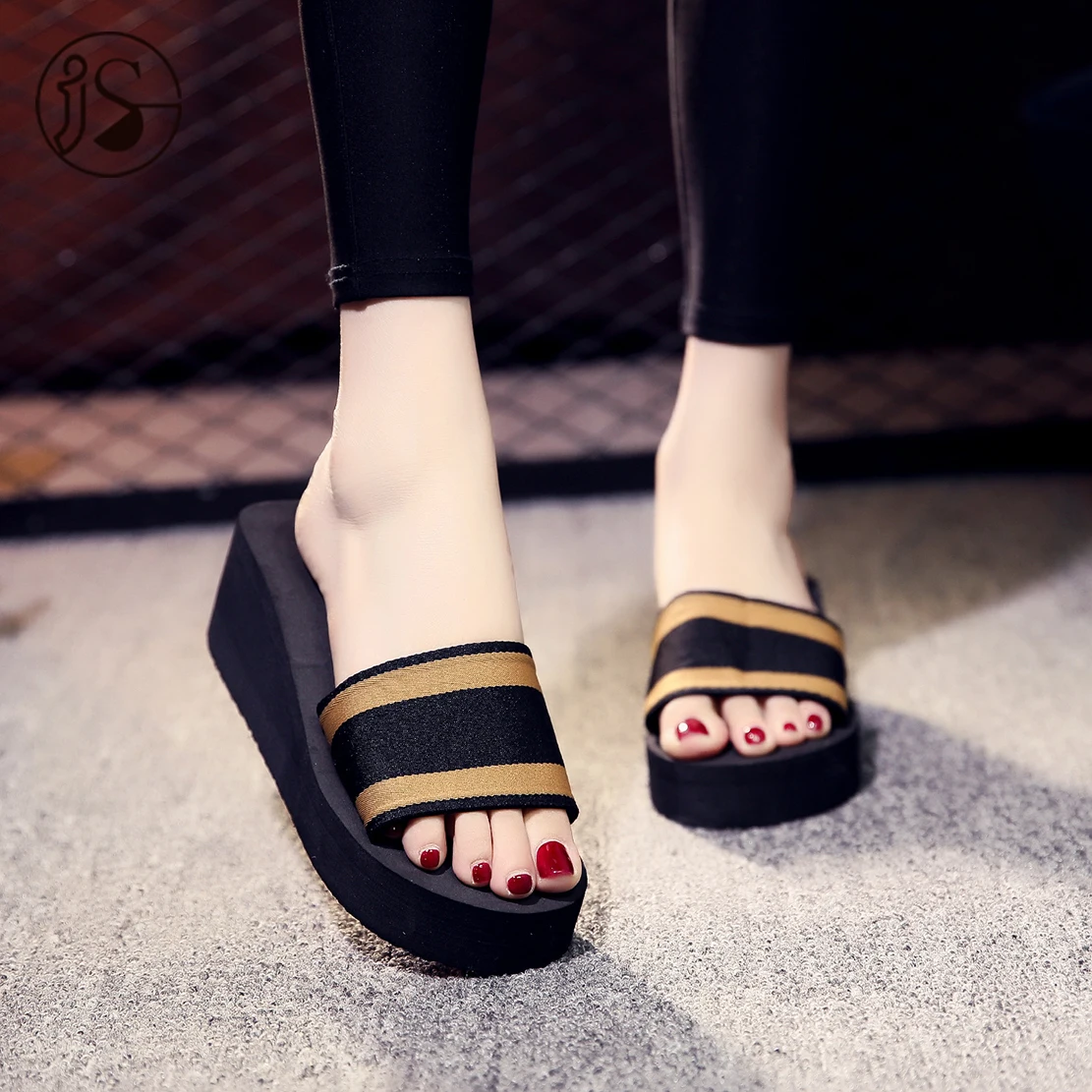 

Factory Direct sales women's slippers wedge 2021 best-selling fashion girls slippers beach slippers