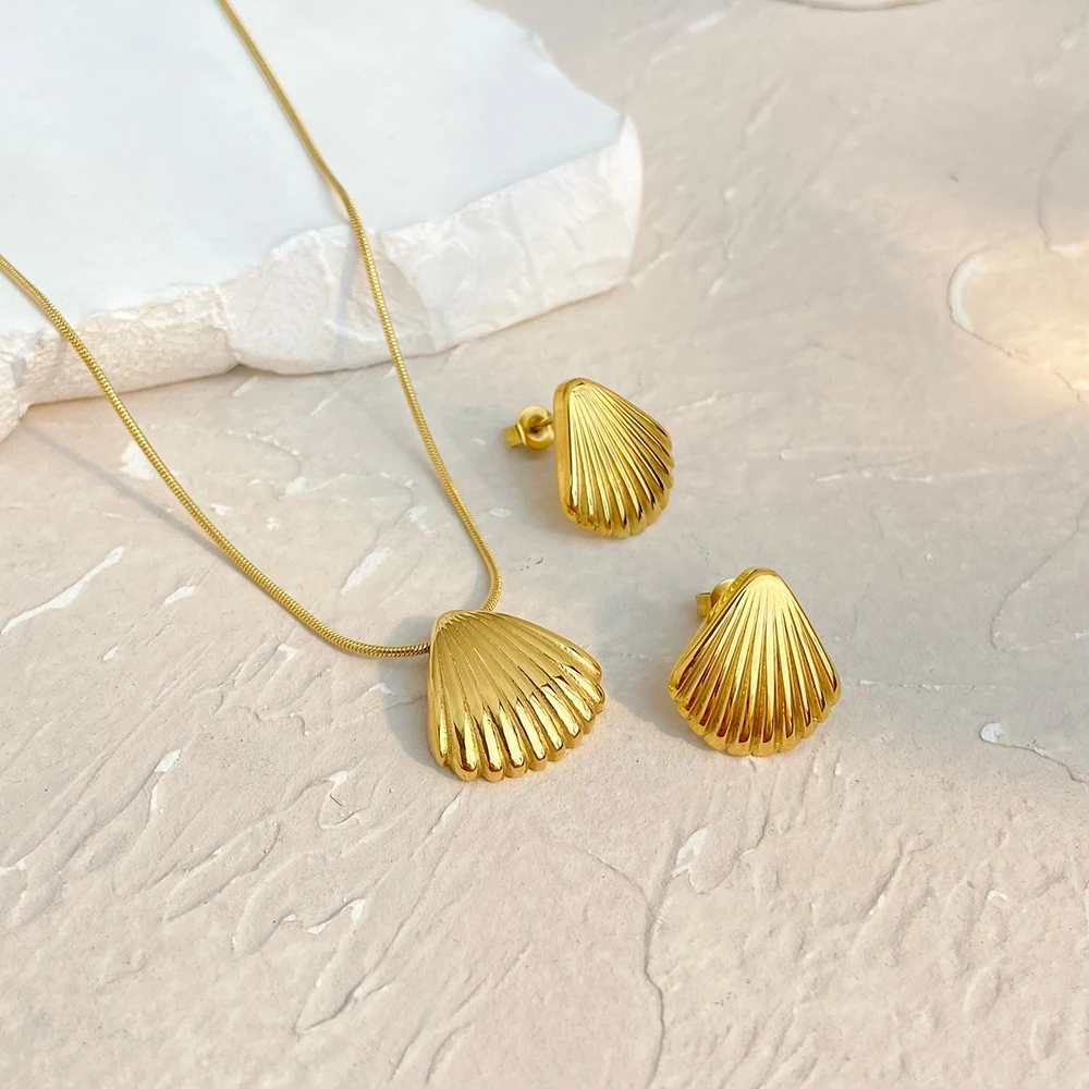 

Exquisite shell shape line texture pendant necklace earrings titanium steel jewelry set stainless steel gold-plated accessories