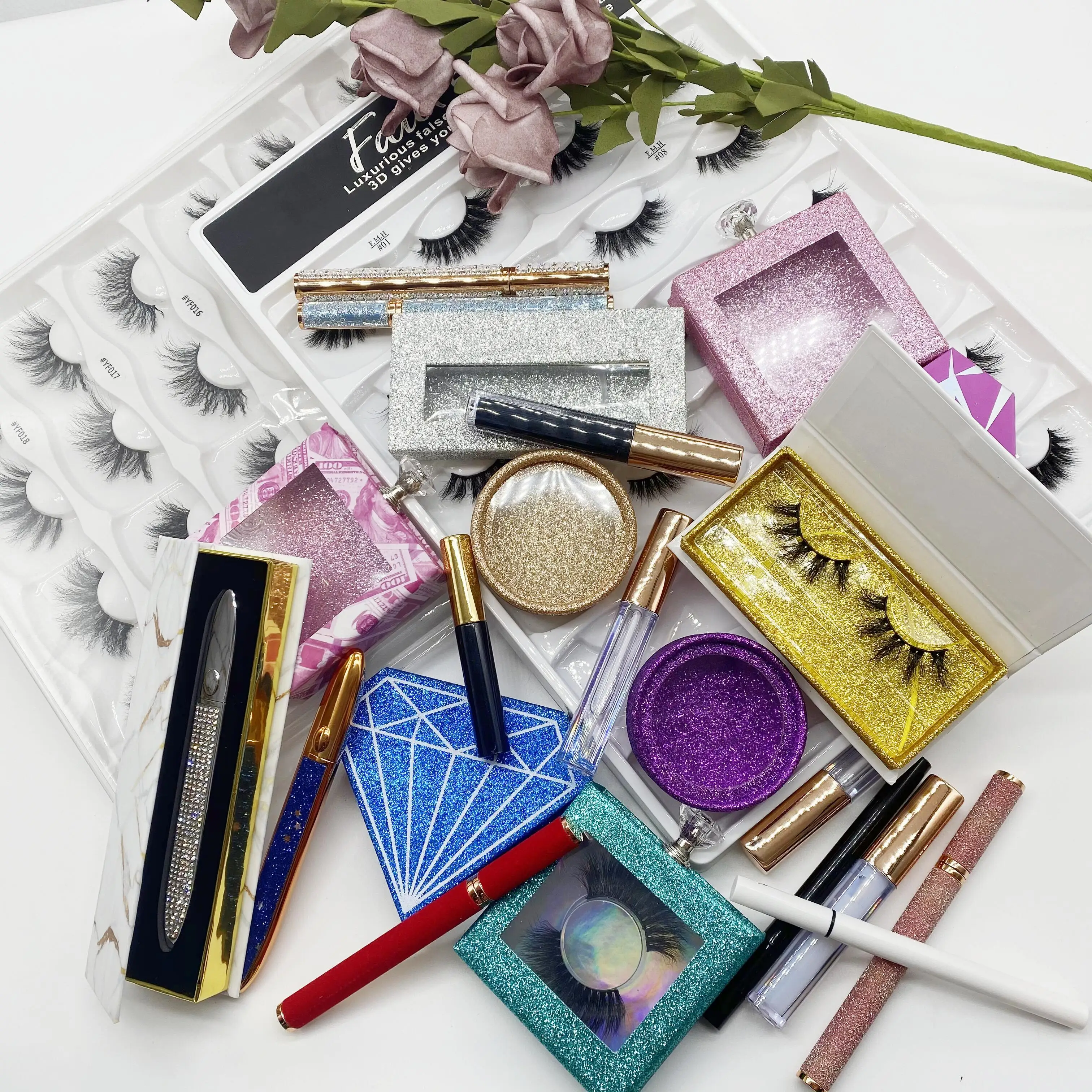 

Wholesale Natural Lash Vendors 25mm False lash With Customize Lash Package