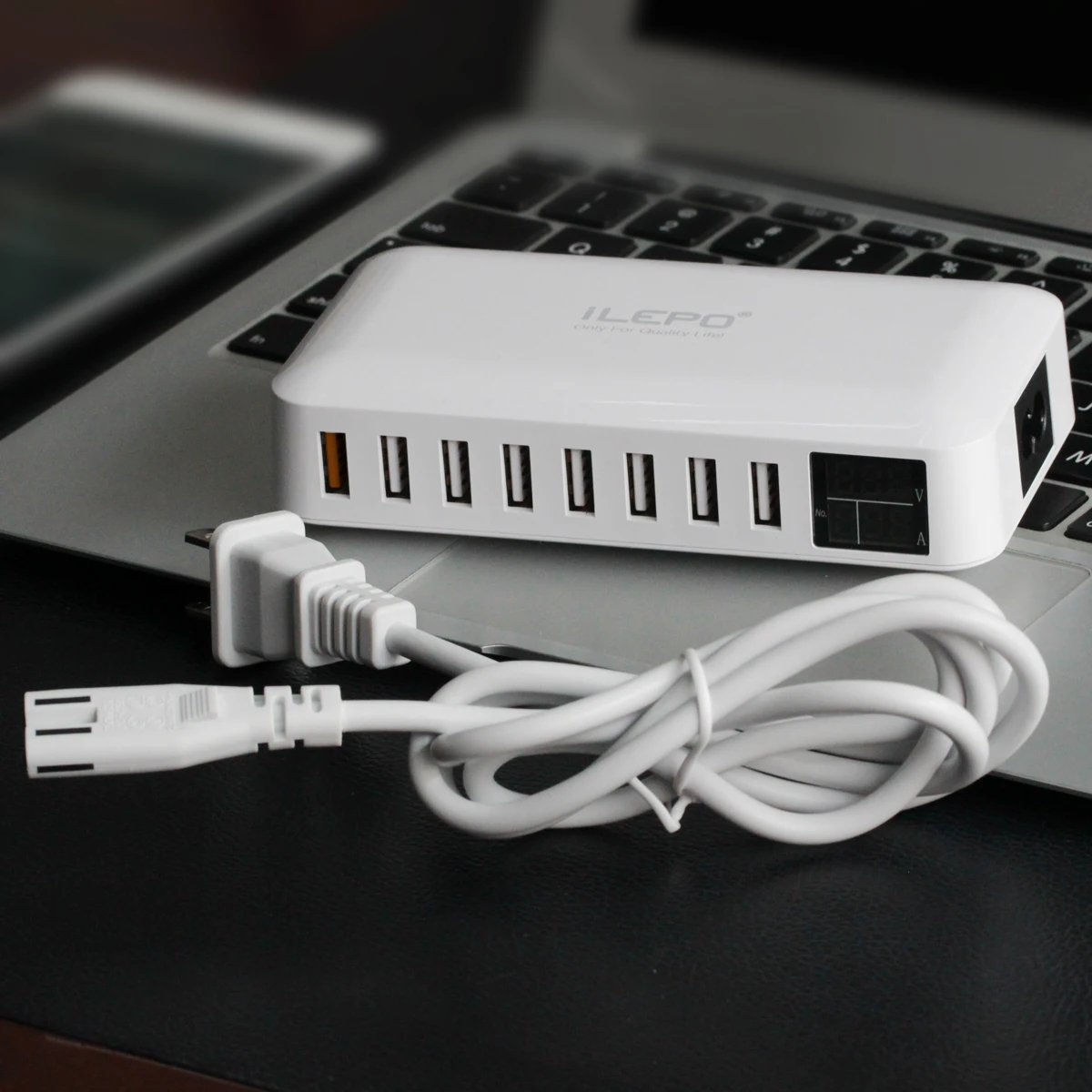 

60W 8 Port Multiple USB Charger LCD Display Charging Station With Quick Charger 3.0 for Laptops, Tablets, and Phones, White