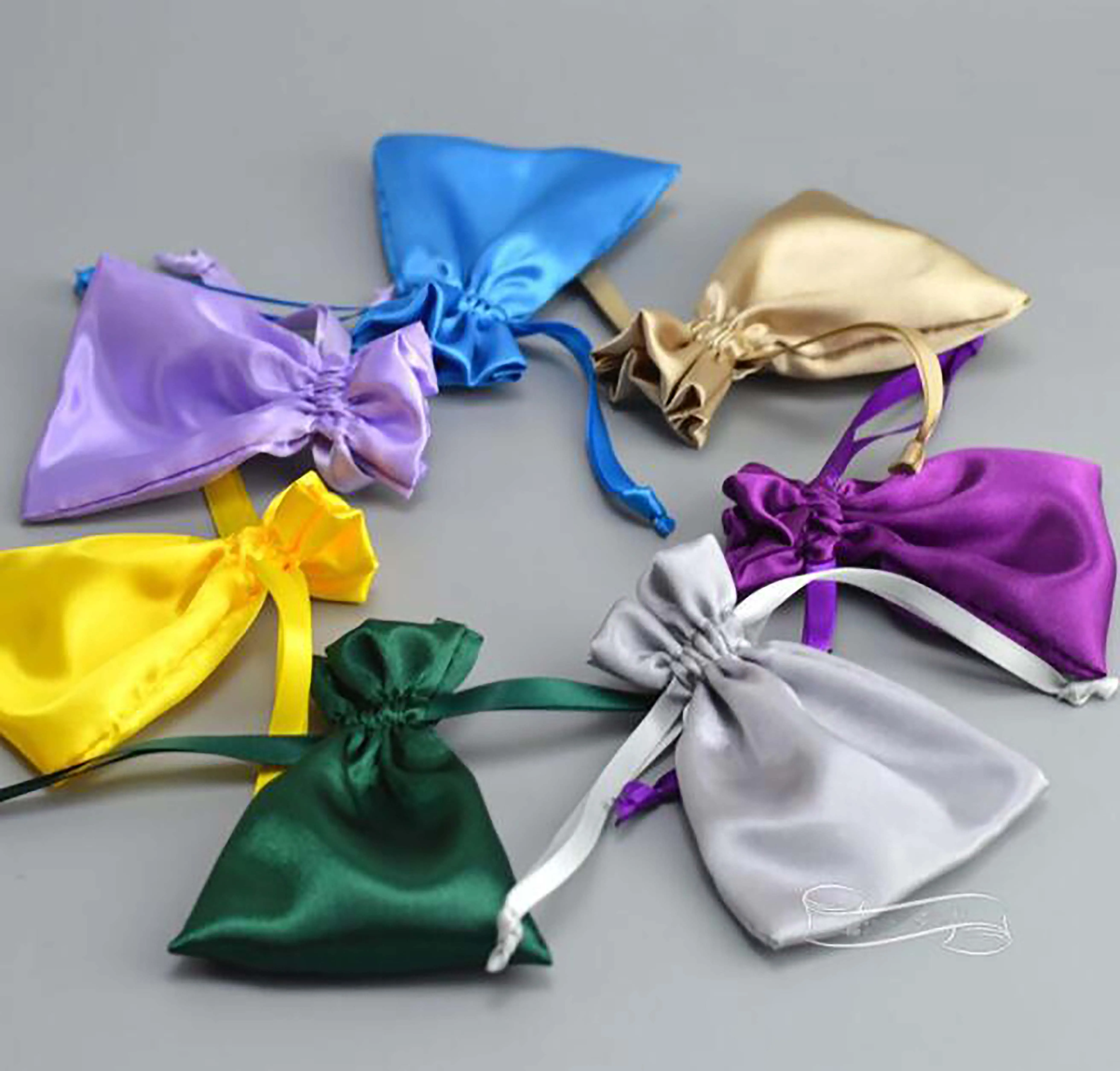 

Small Satin Gift Jewelry Bags Fabric Drawstring Pouch Wedding Favor Silk Bags for Christmas Gift Bag Drawstring Pouches