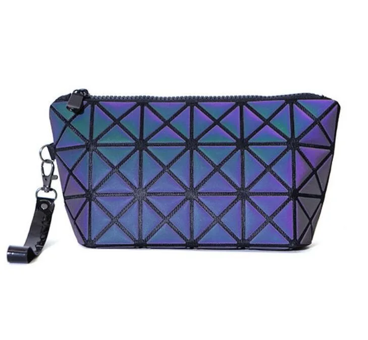 

New Casual Diamond Holographic Luminous Clutch beauty Pouch Case Hanging Travel Luxury Makeup Geometric Cosmetic Bag With Handle