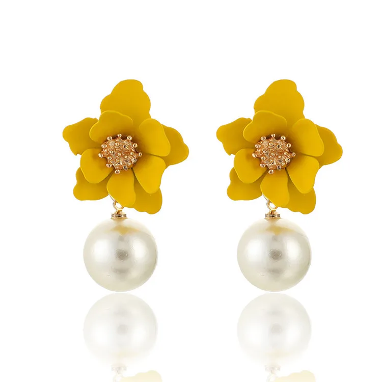 

2019 flower earrings female Korean temperament exaggeration pearl earrings