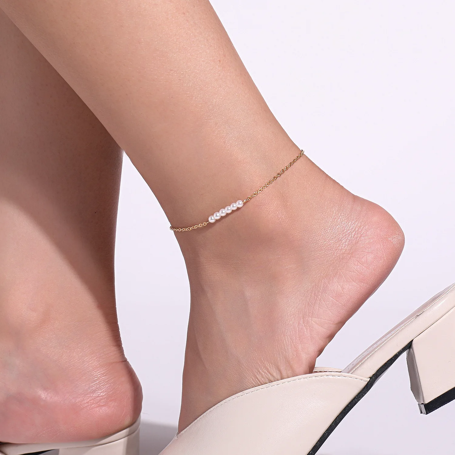 

2021 Factory Direct Sale Simple Design Women Adjustable Size Imitation Pearl Barefoot Anklet White Pearl Chain Ankles, Customized color