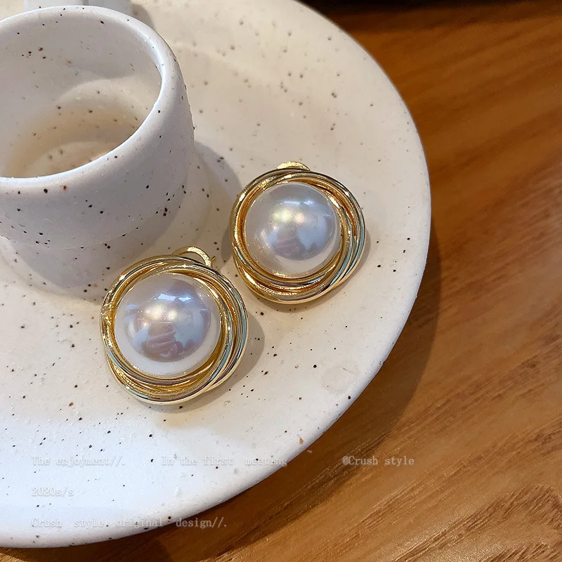 

new statement tiny pearl gold stud earrings