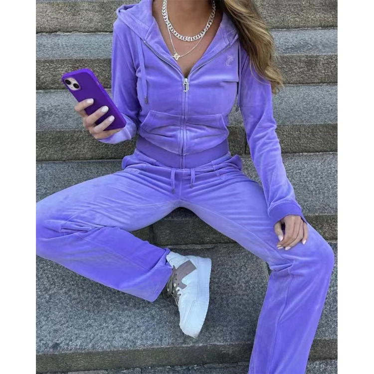 

Custom Women 2 Piece Pant Set Sweatsuit Set Two Piece Cropped Zip Up Hoodie and Pants Sets Velvet Tracksuit For Women