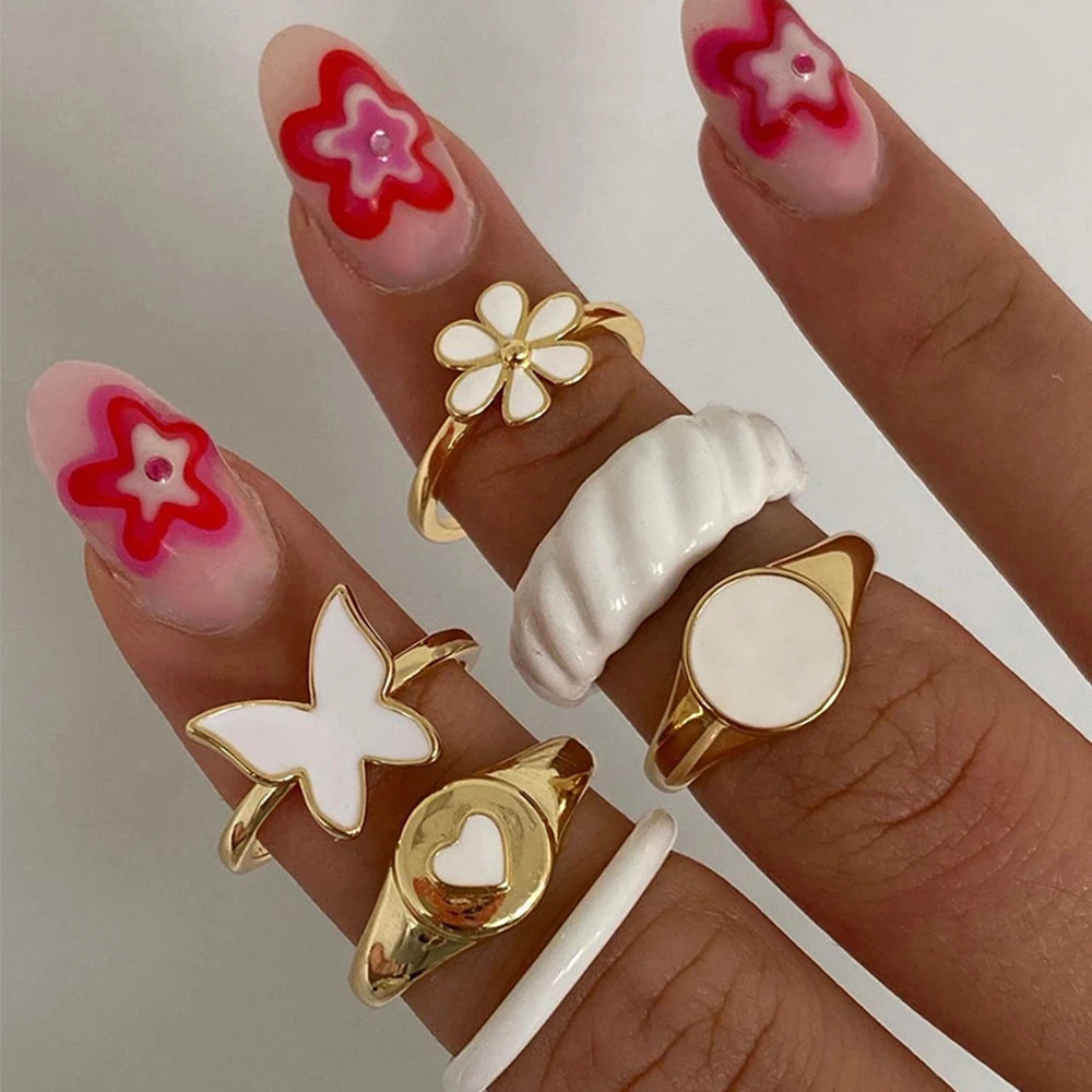 VKME Vintage Heart Dripping Oil Rings Set for Women Style Colorful Love Rings Cute Finger Rings for Girls Jewelry Gifts