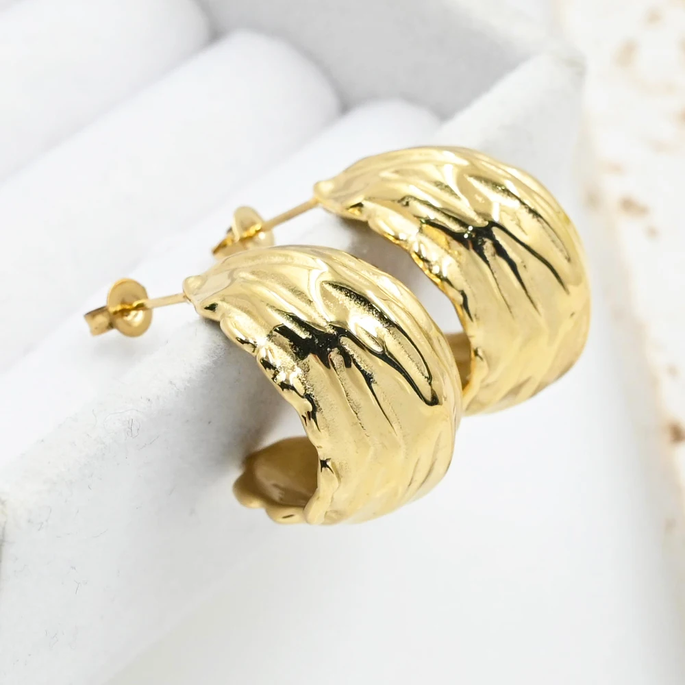

Factory Direct Sales Bold Gold Plated 316L Stainless Steel Textured Bohemian Style Semi Circle Ball Hug Hoop Earrings Jewelry
