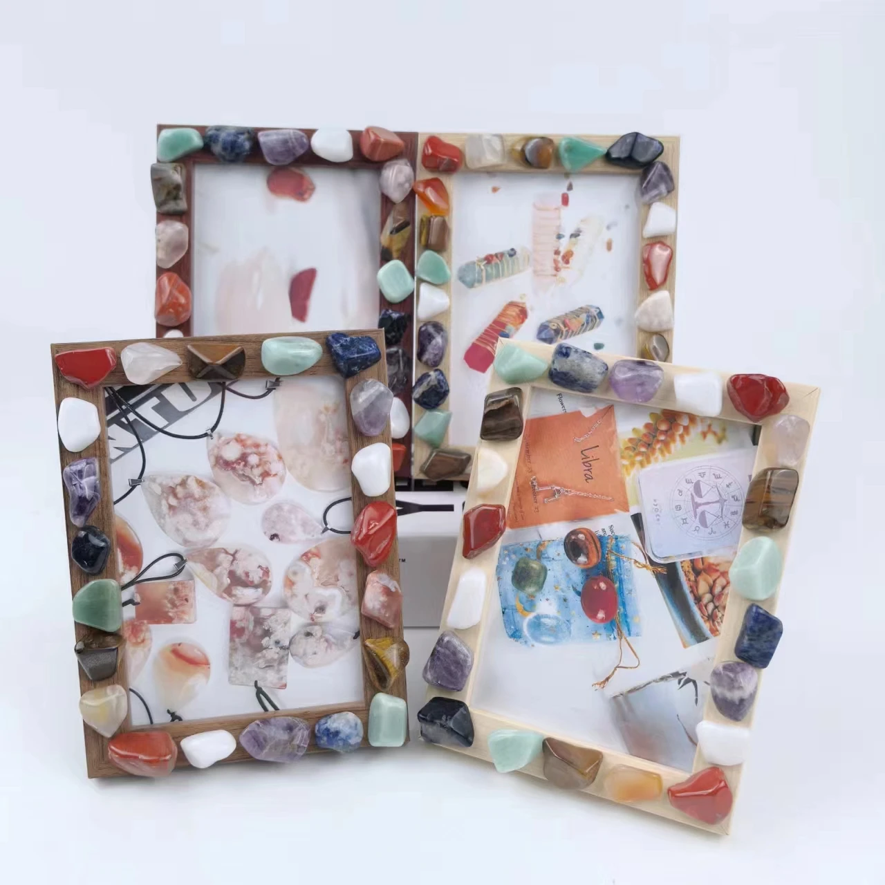 Factory Sale Hand Make Polishing Natural Healing Crystal Gravel Stone Picture Frame for Gift