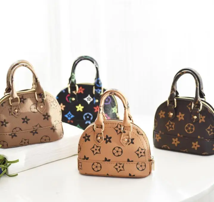 

Children Handbag Long Chain 2021032504