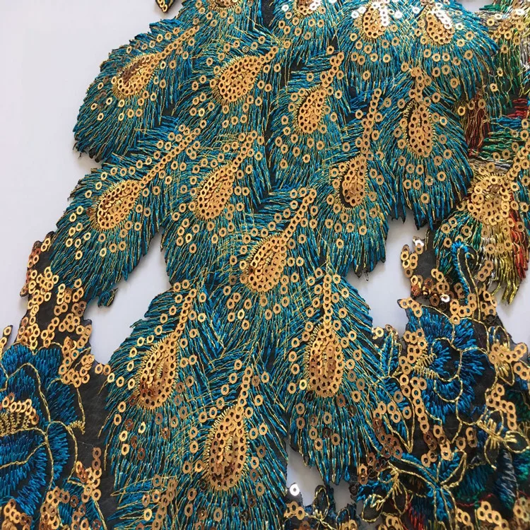 2020 定制联赛缝上孔雀亮片刺绣补丁