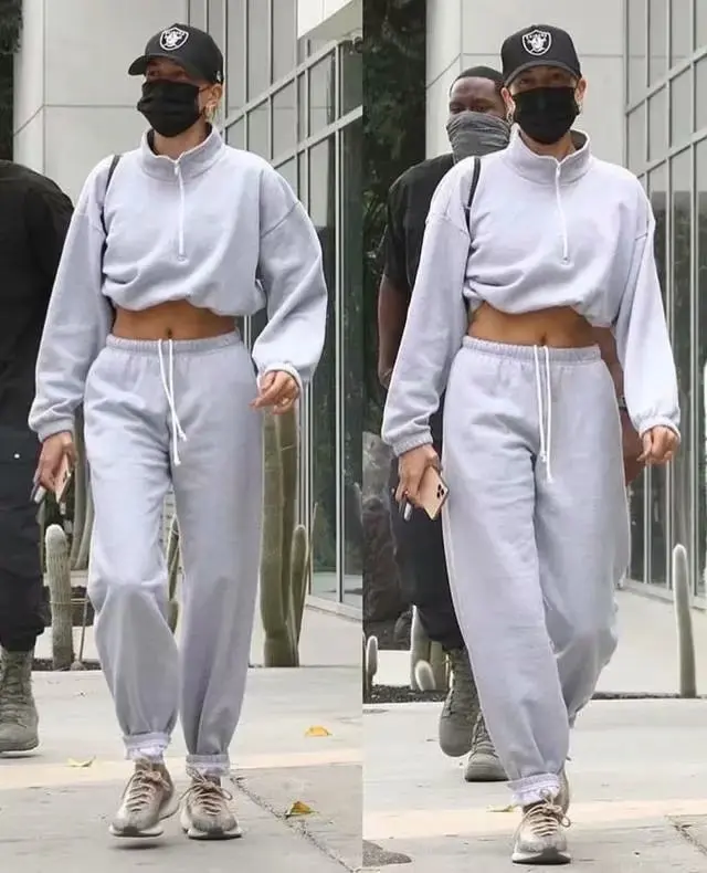 

New arrival hot style fleece brushing Women half zip up crop top hoodie with jogger two pieces sets