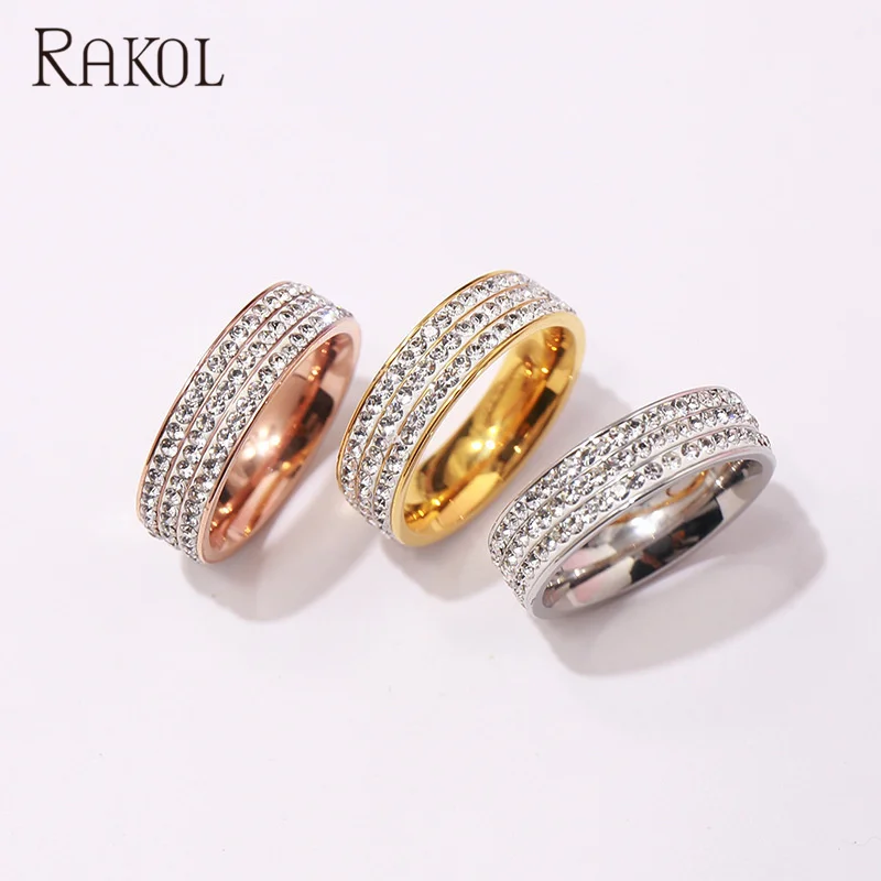 

RAKOL APBE042 Hot couple wedding rings crystal Titanium steel wedding rings gold ring design for couples, Picture shows