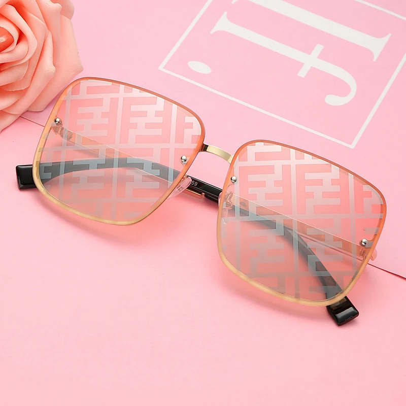 

Oversized One-piece Sunglasses Women F Letters Watermark Big Frame Sun Glasses Ladies Fashion Flat Top Conjoined Eyewear