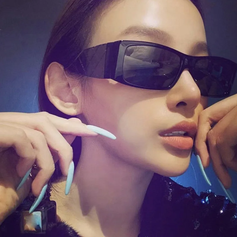 

UNOC Checkered Twist Leg Sunglasses Women 2022 New Arrival Fashion Small Frame Square Trend PC Sunglasses, 7 colors