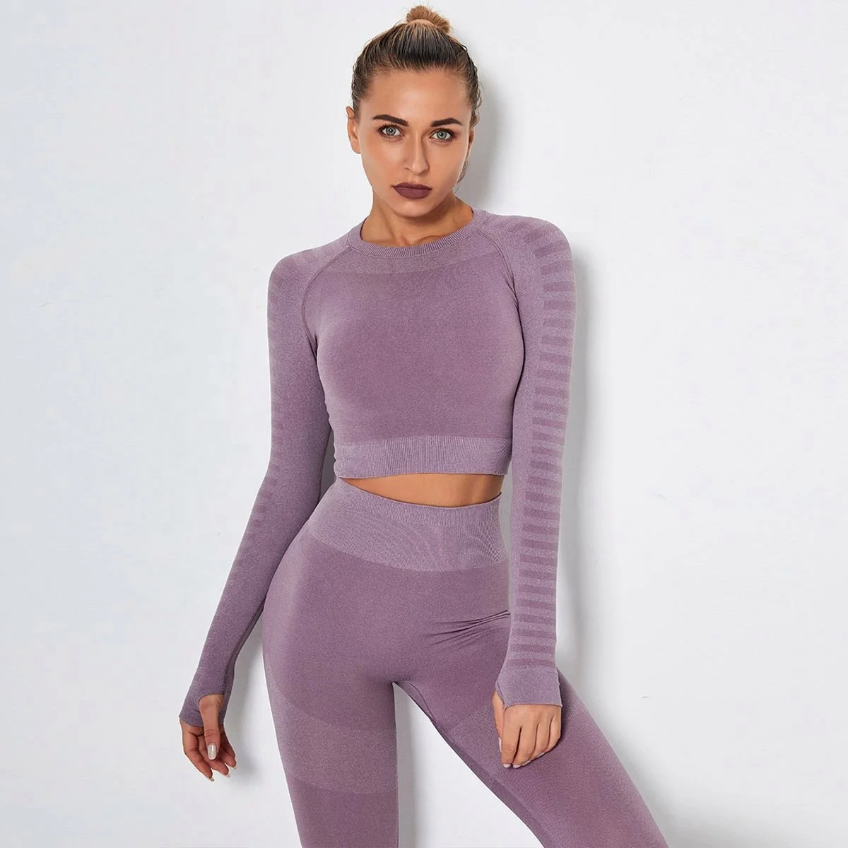 

Women Sport Clothes Seamless Gym Yoga Wear Long Sleeve Top trendy yoga set, Customized colors