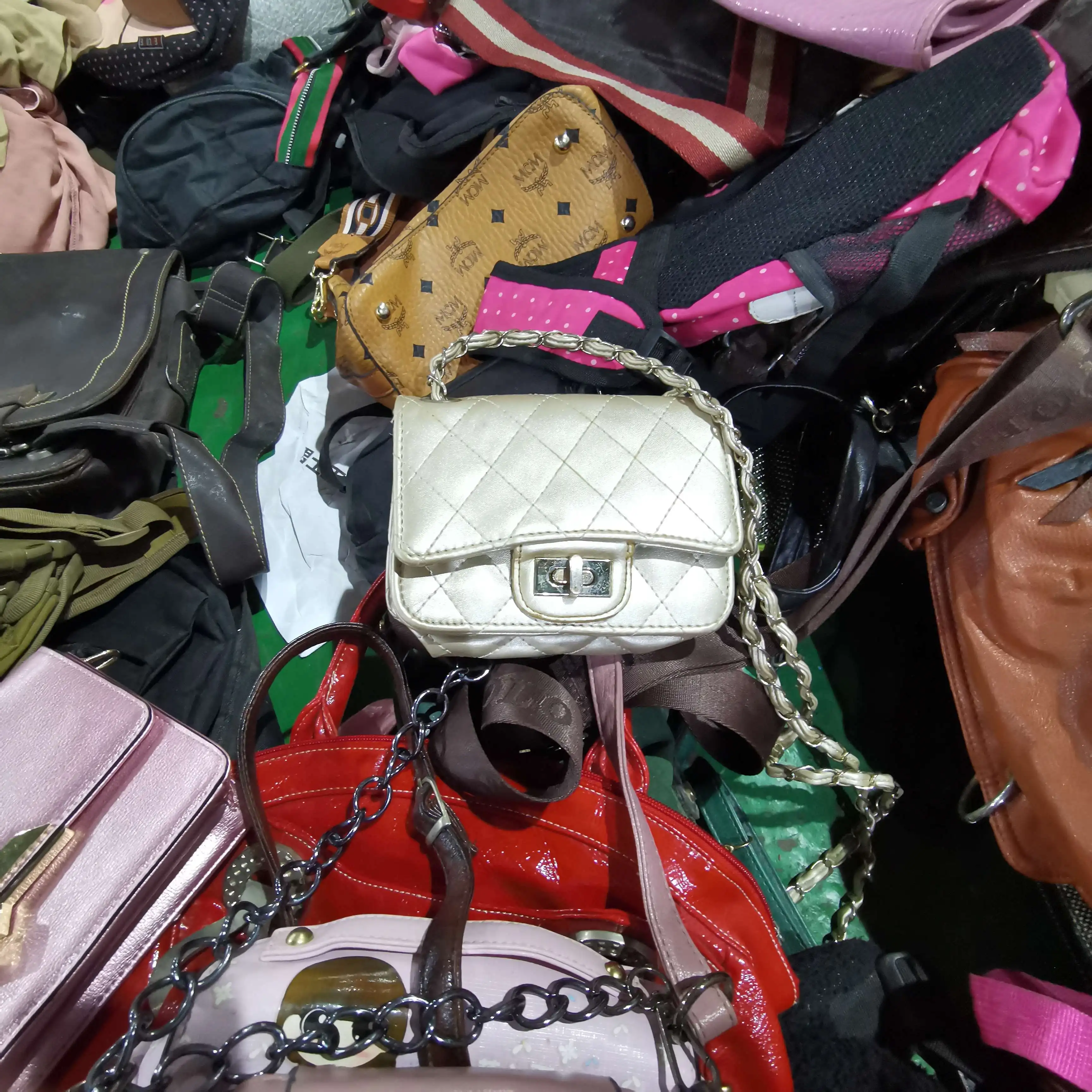 

Seeking business partners second hand bags from japan Used Bags Women Handbags used bags bales, Mixed color