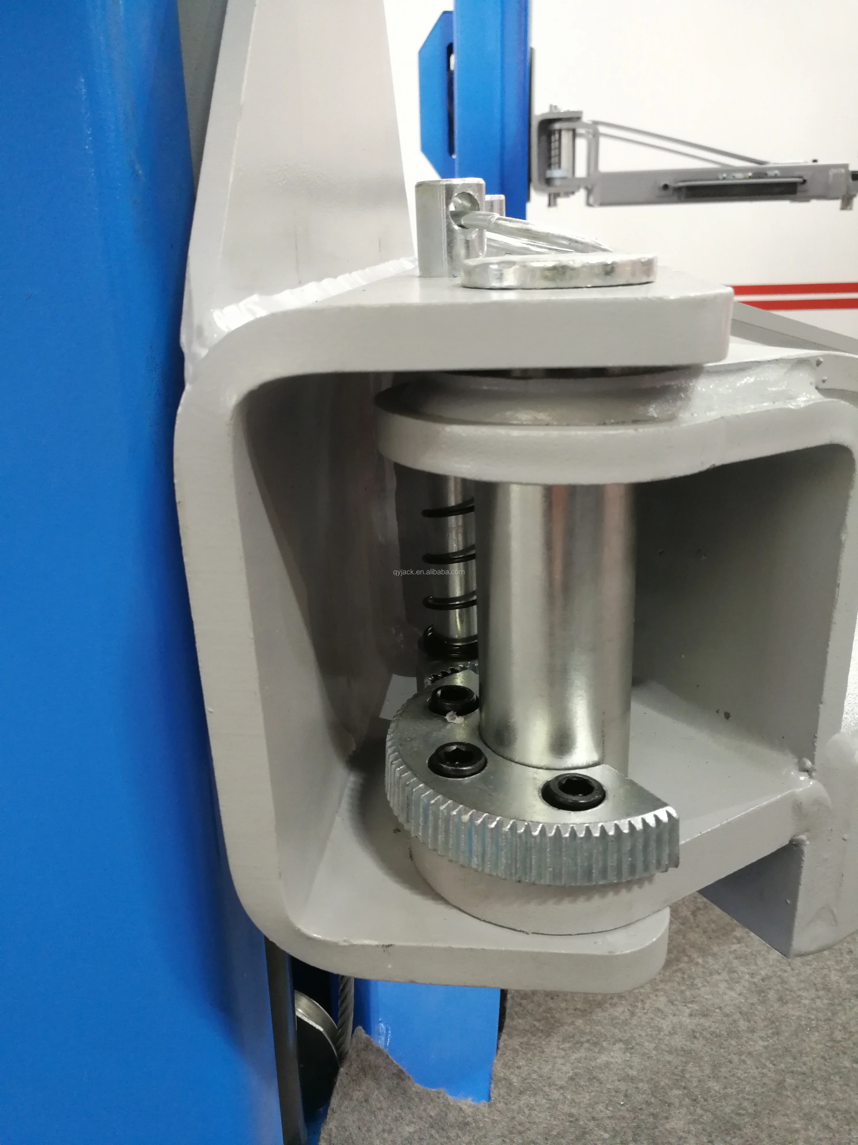 QY-integrated carriage