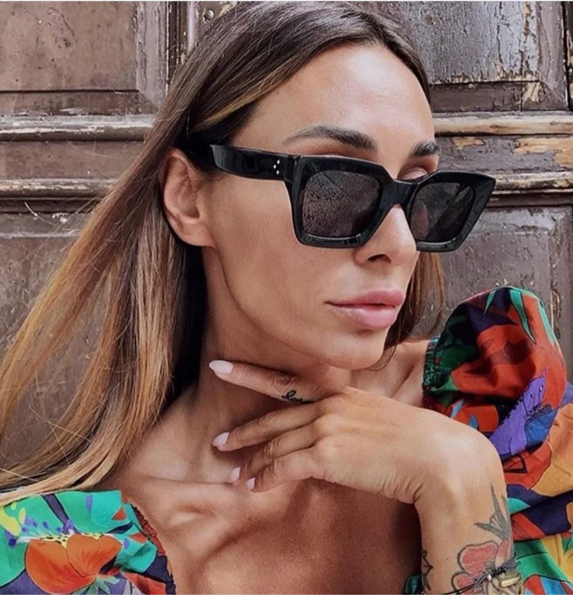 

Women Men Transparent Color Fashionable Sunglasses Fashion Ladys Design Big Frame Oversized Square Sunglasses, Picture shows