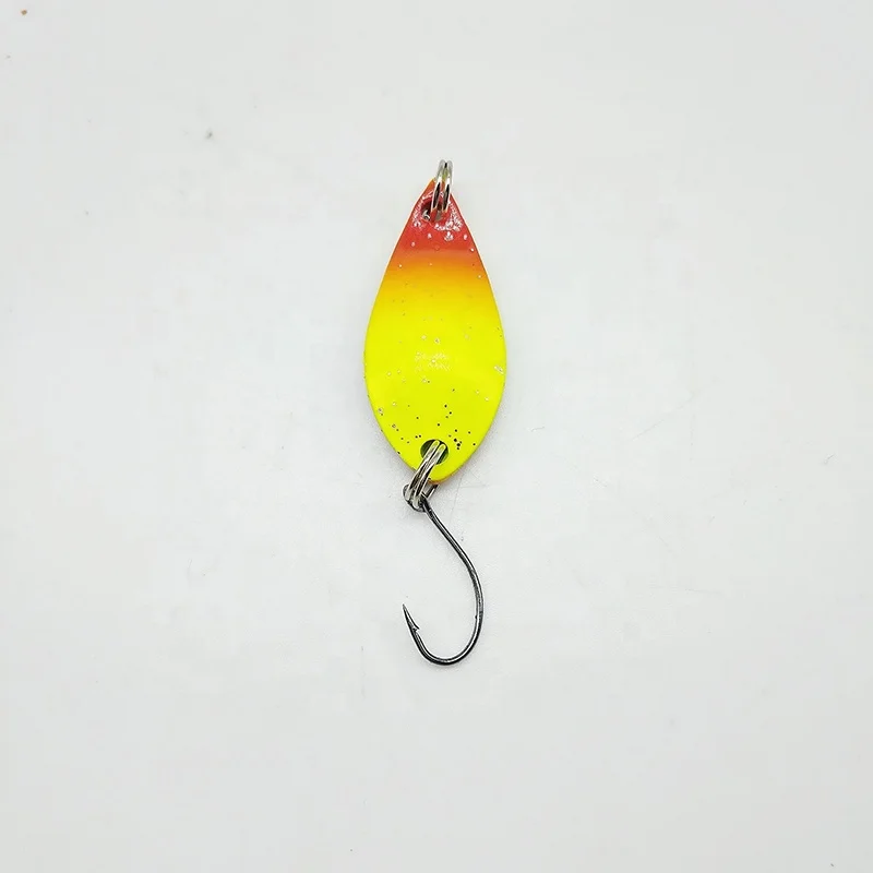 

Factory directly sell spoon sequins paillette bait single hook 3cm 5g multicolor bionic bait spinner lure hard bait, 5 colors