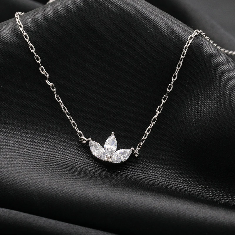 Three Stone Zircon Leaf-shaped Necklace 925 Sterling Silver Necklace for Engagement Wedding Party