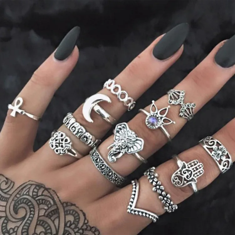 

Personality Exaggerated Hot Style Set Ring Retro Crown Palm Totem Carved 13-Piece Jewelry Set Ring, Silver color