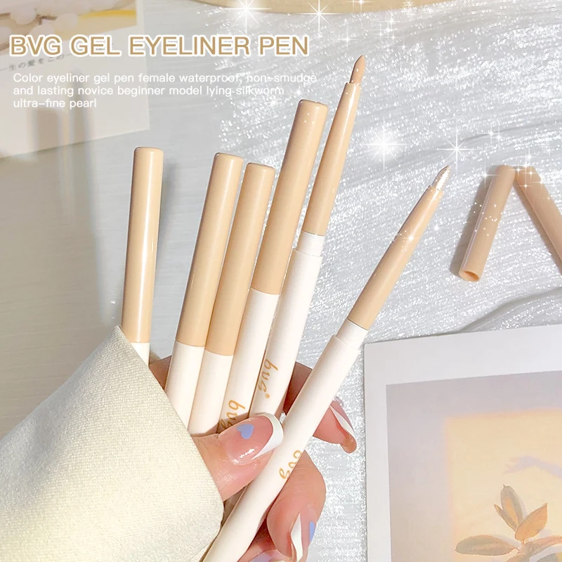 

Smudge Proof Cruelty Free Smooth Black Retractable Gel Eyeliner Pen