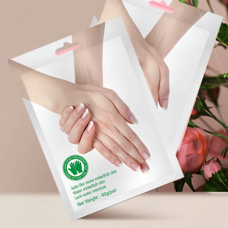 

moisturizing nourishing and improving dry milk hand mask